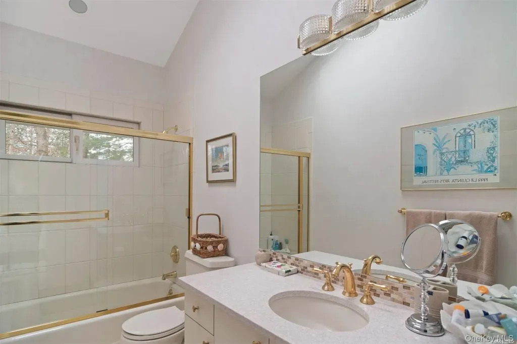 14 Indian Pipe Drive Quogue NY 11959