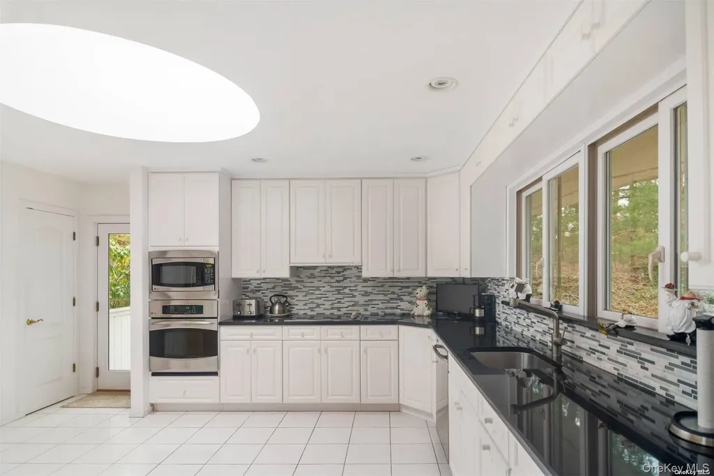 14 Indian Pipe Drive Quogue NY 11959