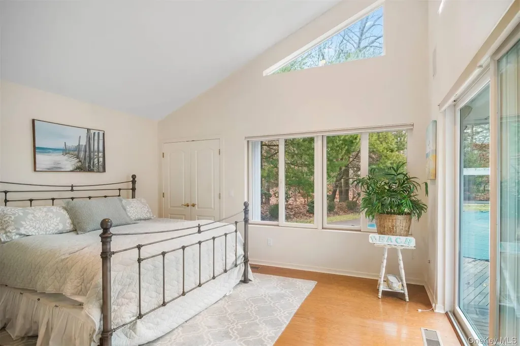 14 Indian Pipe Drive Quogue NY 11959