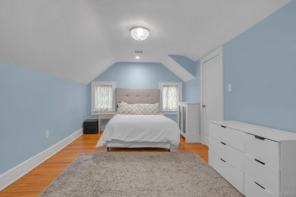 1 Deepdale Drive Great Neck NY 11021