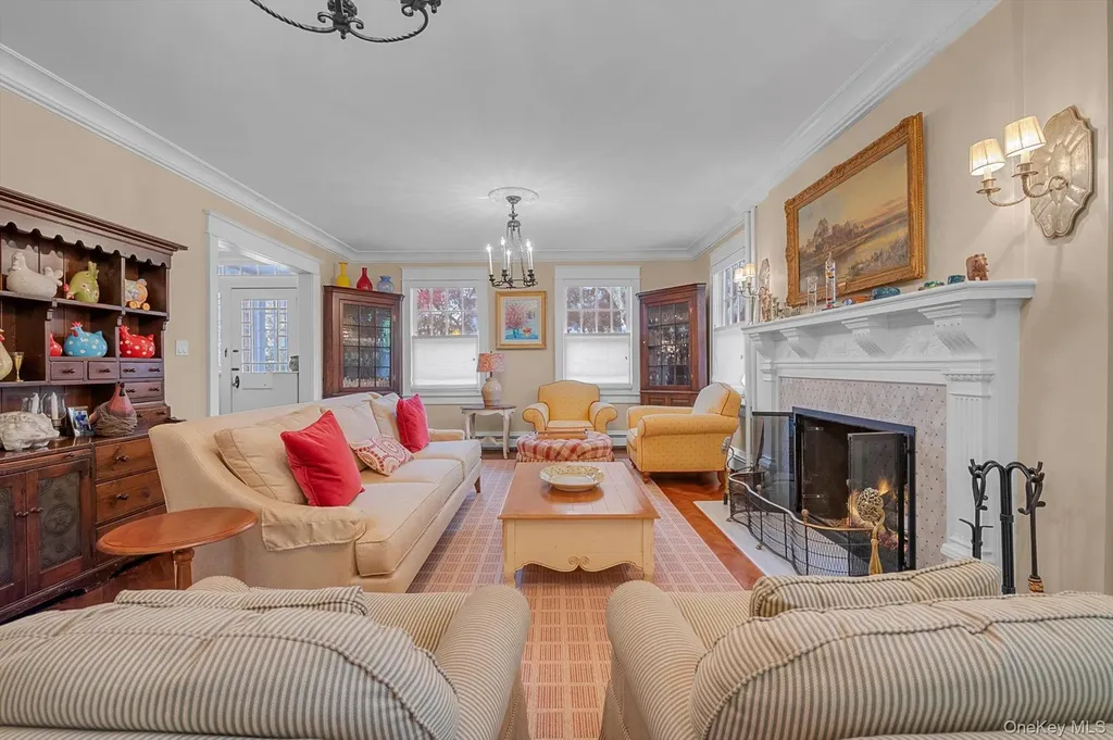 1 Deepdale Drive Great Neck NY 11021