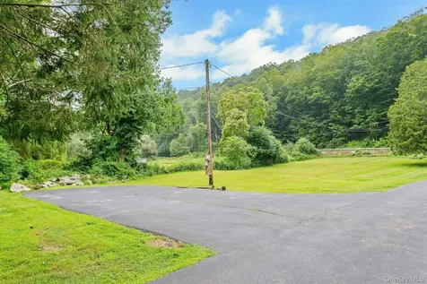 934 Peekskill Hollow Road Carmel NY 10579