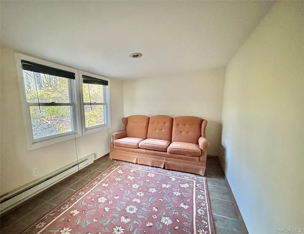 335 Tempaloni Road Spring Glen NY 12483