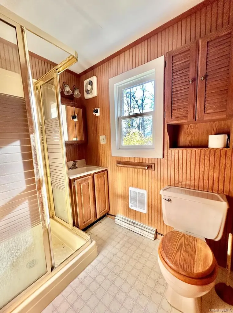 335 Tempaloni Road Spring Glen NY 12483