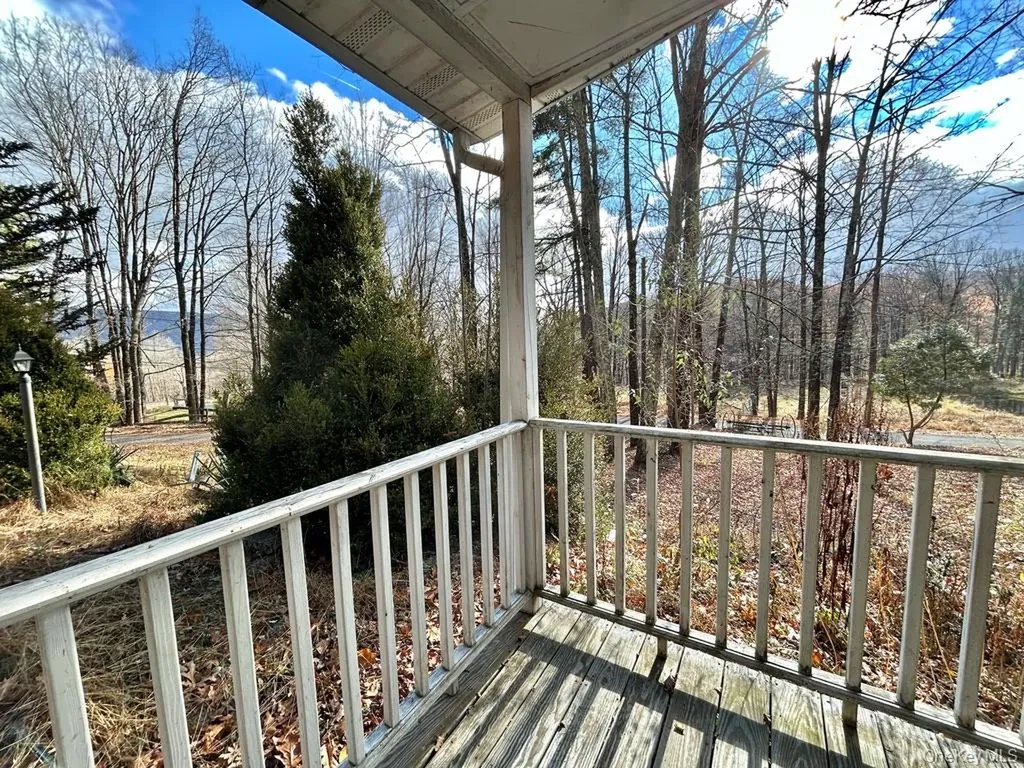 335 Tempaloni Road Spring Glen NY 12483