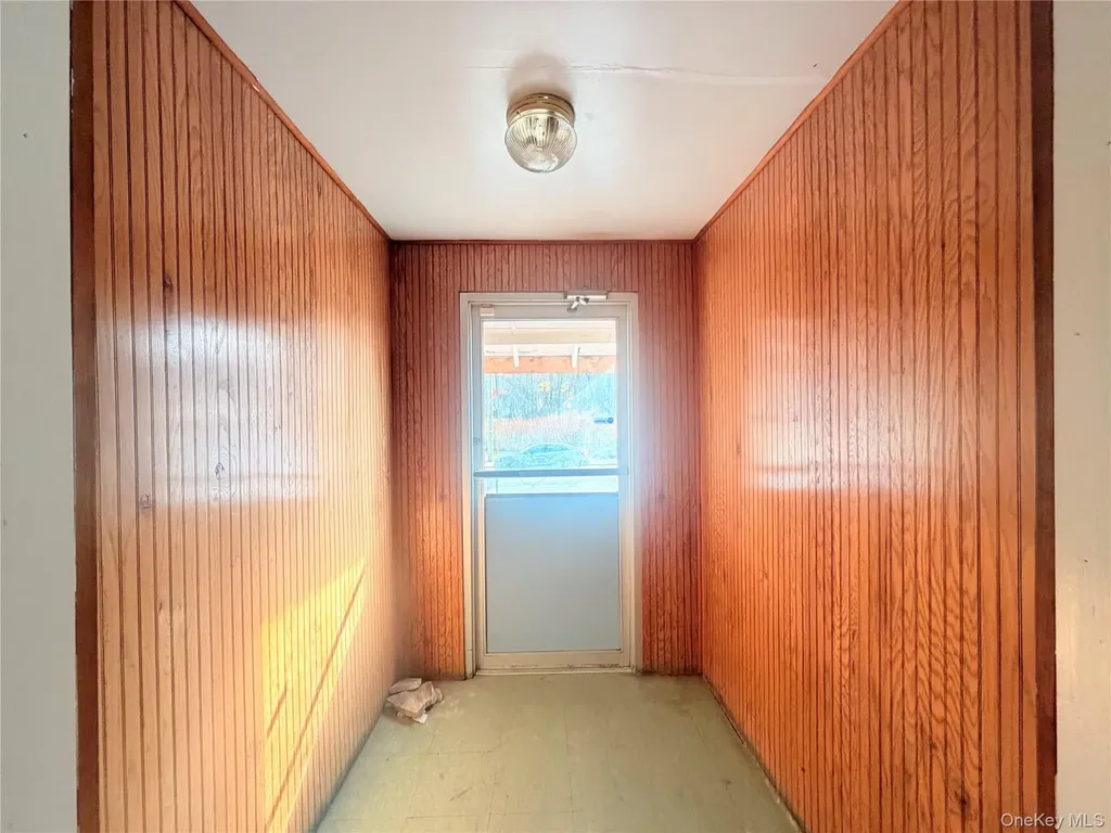 253 W Main Street Middletown NY 10940