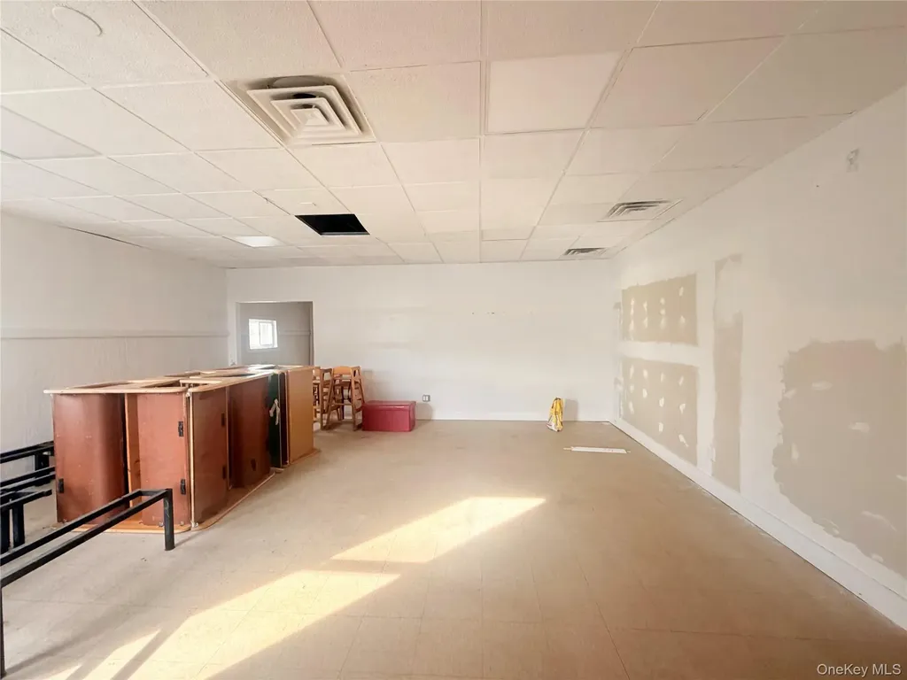253 W Main Street Middletown NY 10940