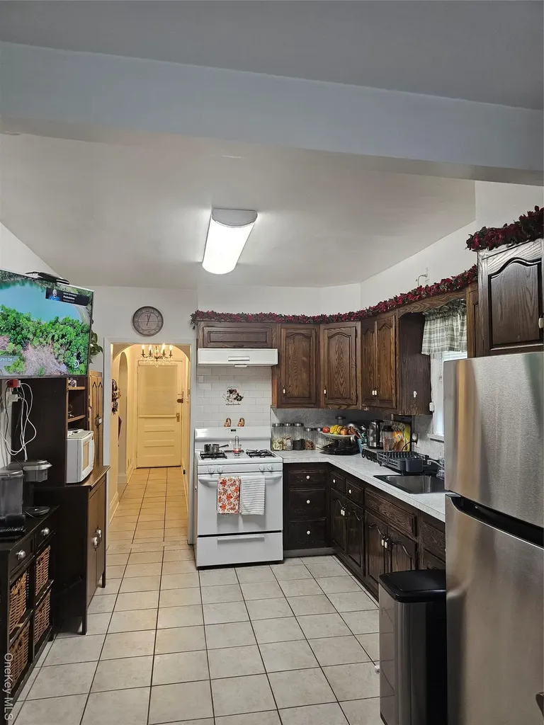 232 Doughty Boulevard Inwood NY 11096