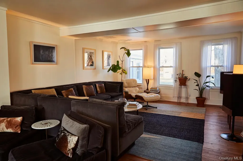 789 Salisbury Turnpike Red Hook NY 12571