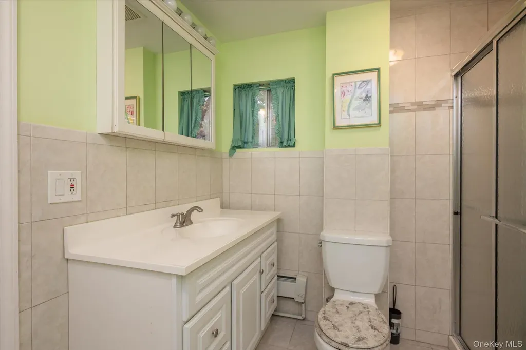 256 Schenck Avenue Great Neck NY 11021