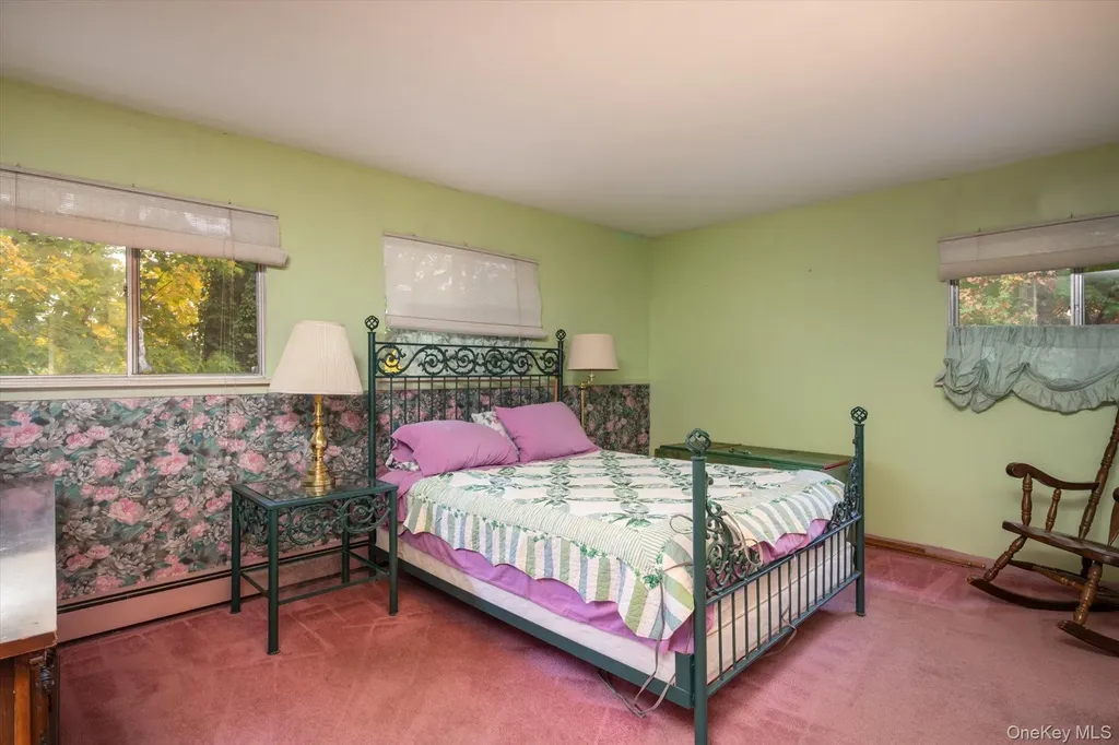 256 Schenck Avenue Great Neck NY 11021