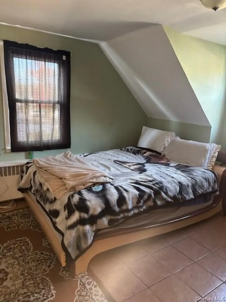 84 E Greenwich Avenue Roosevelt NY 11575
