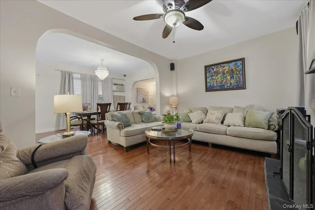 32 Franklin Avenue Lynbrook NY 11563