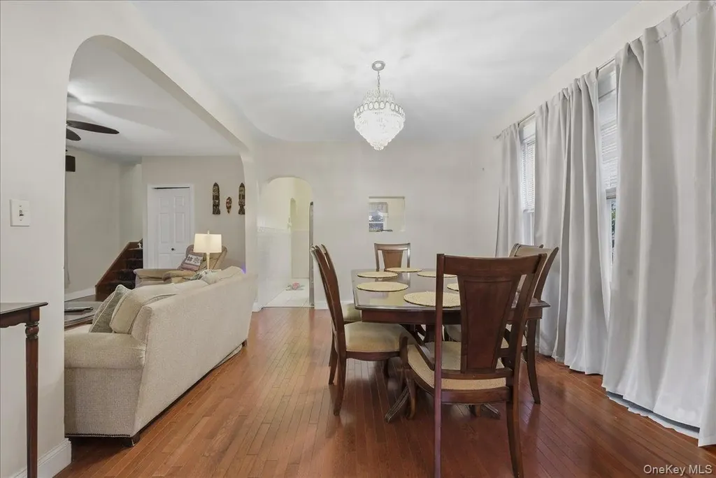 32 Franklin Avenue Lynbrook NY 11563