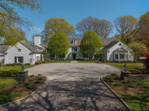 530 Chicken Valley Road Locust Valley NY 11560