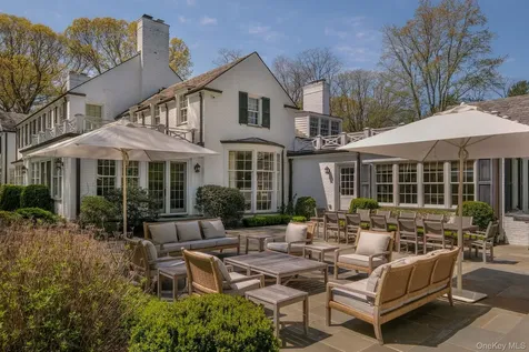 530 Chicken Valley Road Locust Valley NY 11560