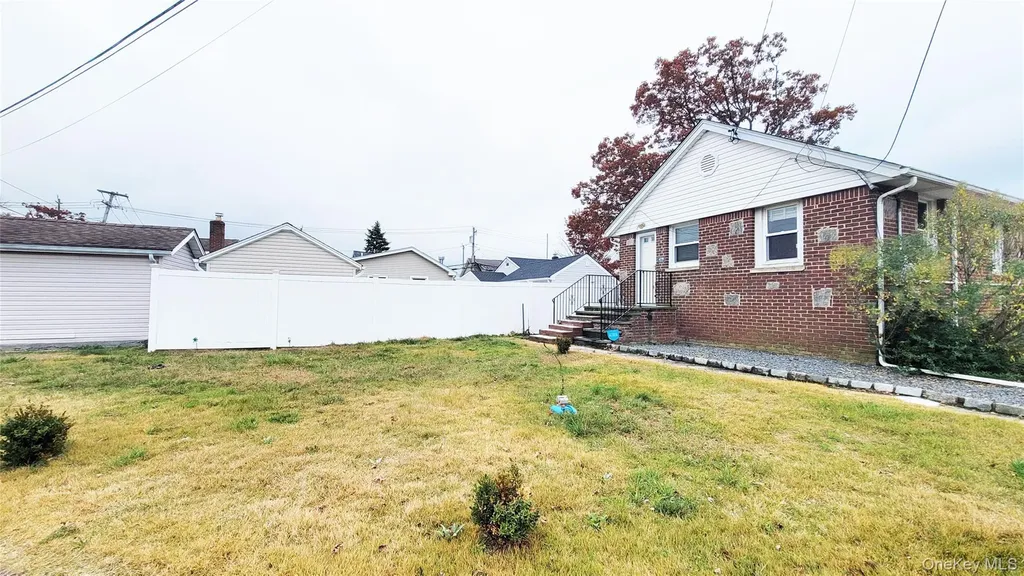 469 River Street Oceanside NY 11572