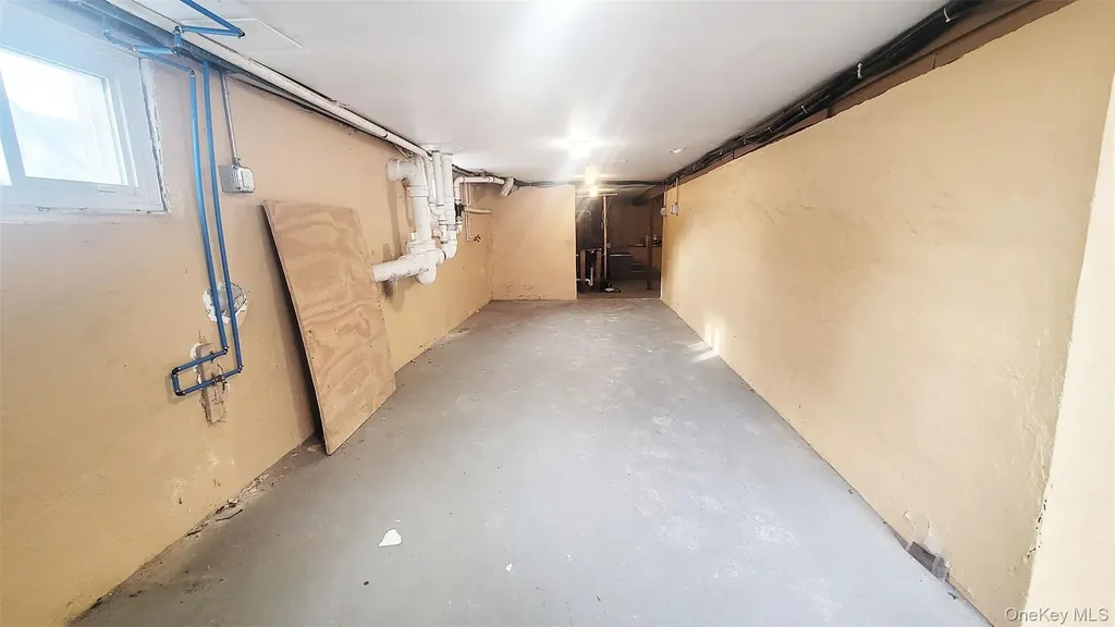 469 River Street Oceanside NY 11572