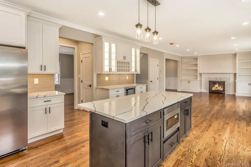 90 Grand Boulevard Massapequa Park NY 11762