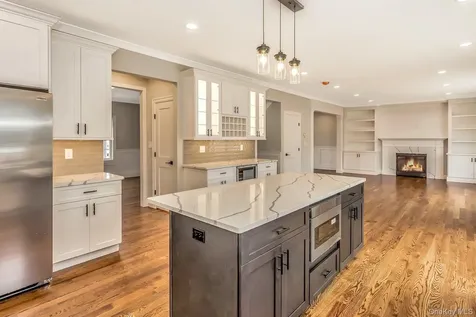 90 Grand Boulevard Massapequa Park NY 11762
