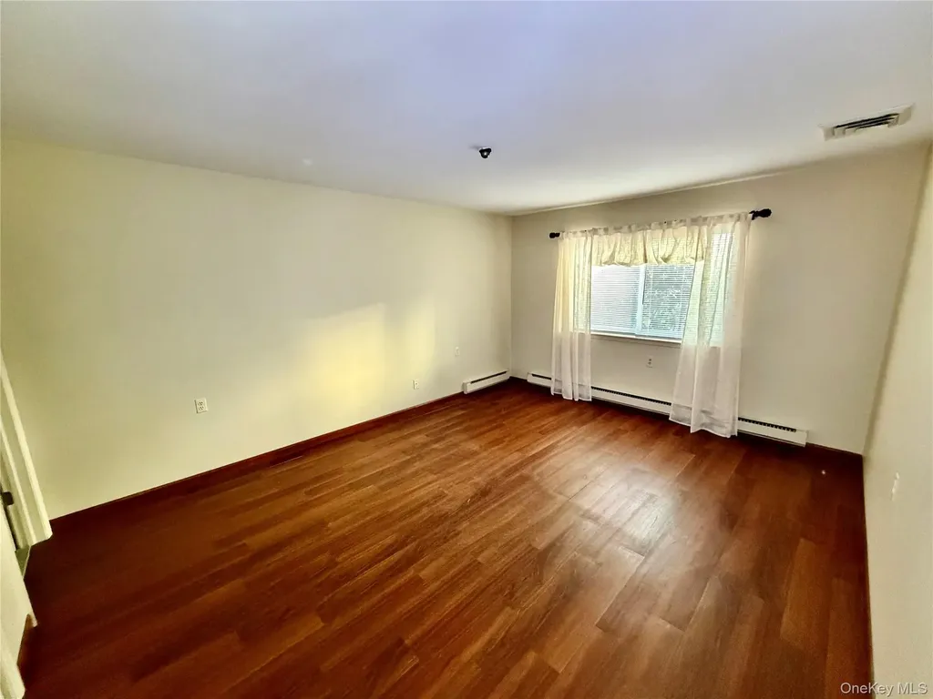 82 Strathmore Gate Drive Stony Brook NY 11790