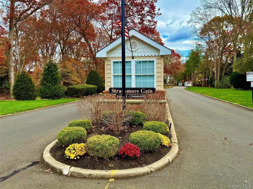 82 Strathmore Gate Drive Stony Brook NY 11790