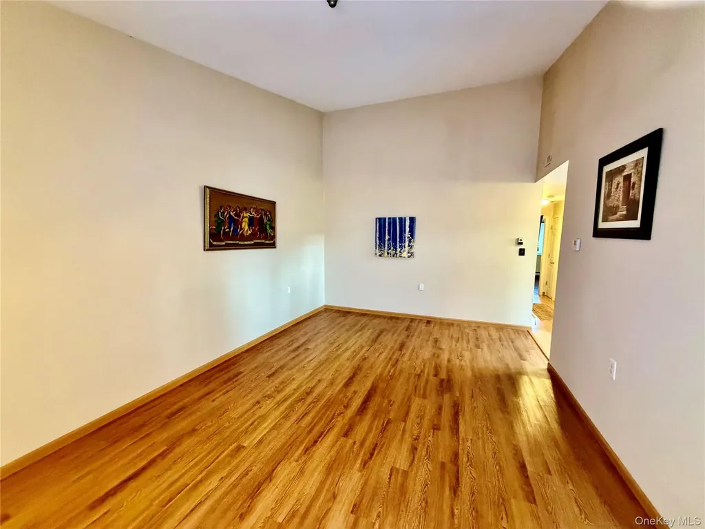 82 Strathmore Gate Drive Stony Brook NY 11790