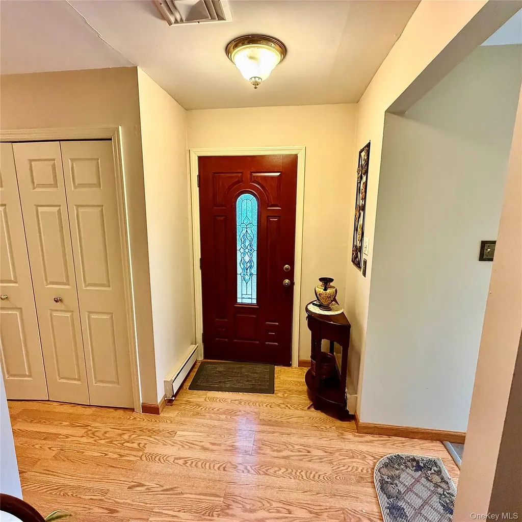 82 Strathmore Gate Drive Stony Brook NY 11790
