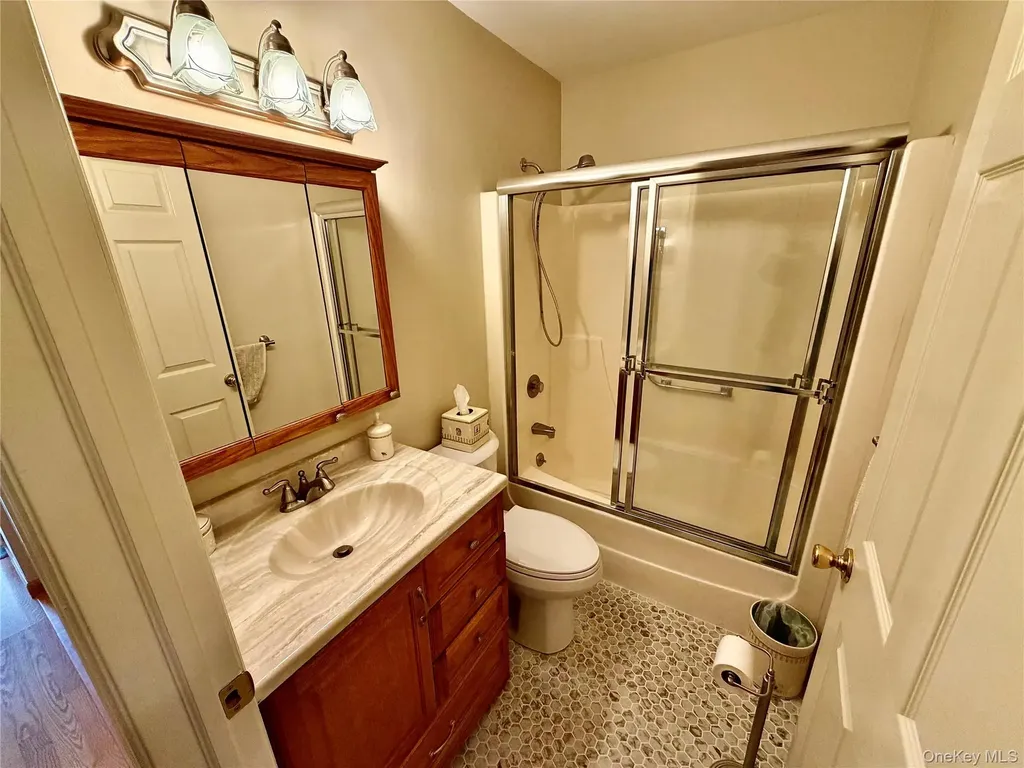 82 Strathmore Gate Drive Stony Brook NY 11790