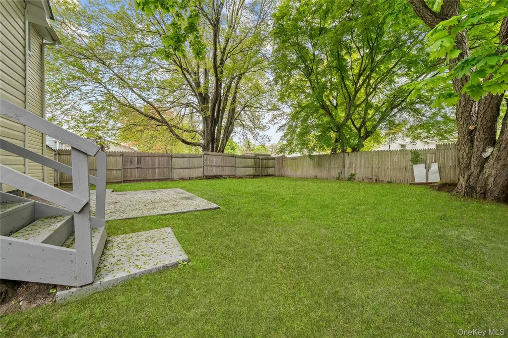 75 Cypress Drive Mastic Beach NY 11951