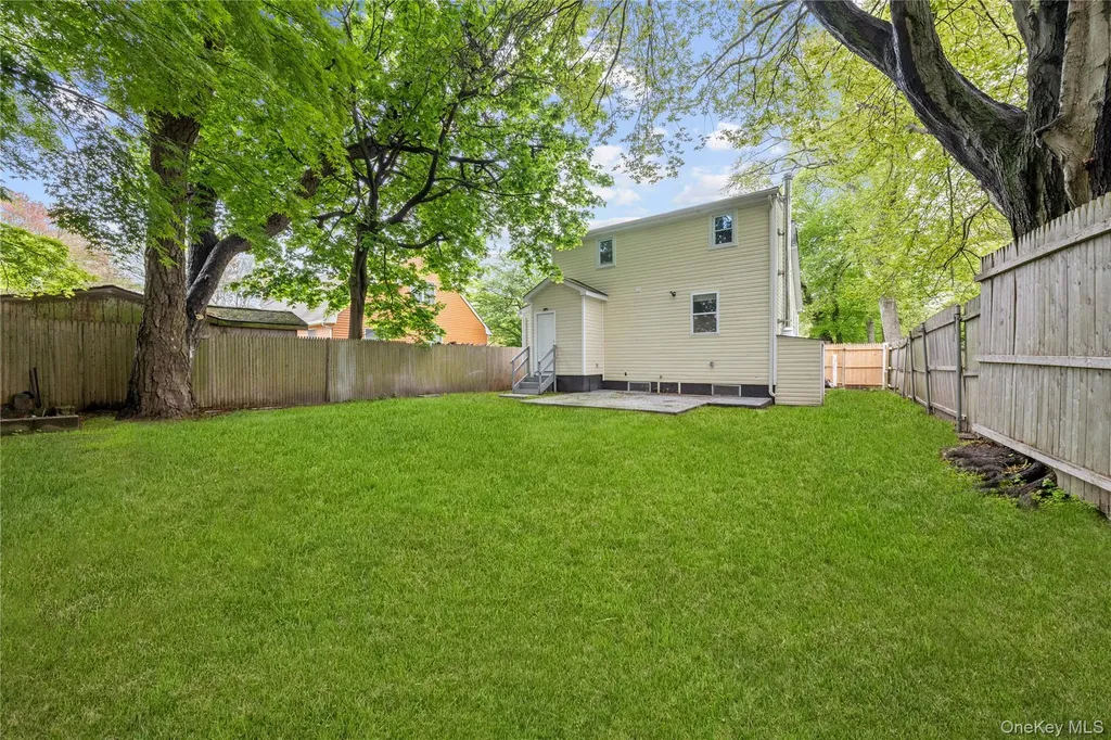 75 Cypress Drive Mastic Beach NY 11951