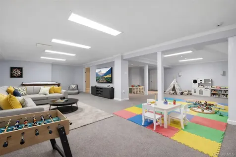 103 Pleasant Ridge Road Harrison NY 10528