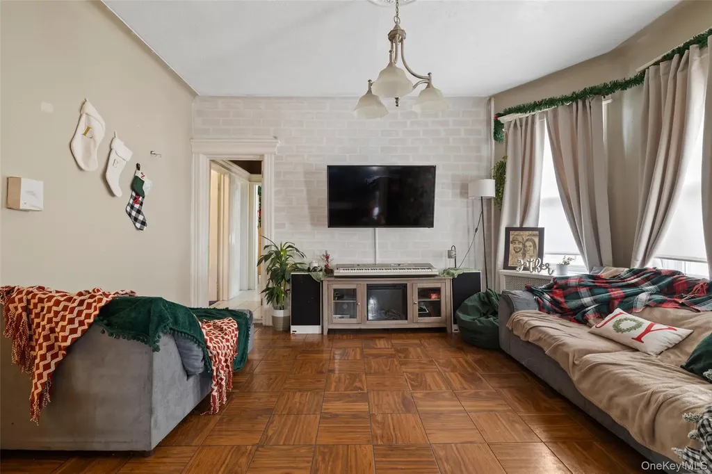 85-83 88th Street Woodhaven NY 11421
