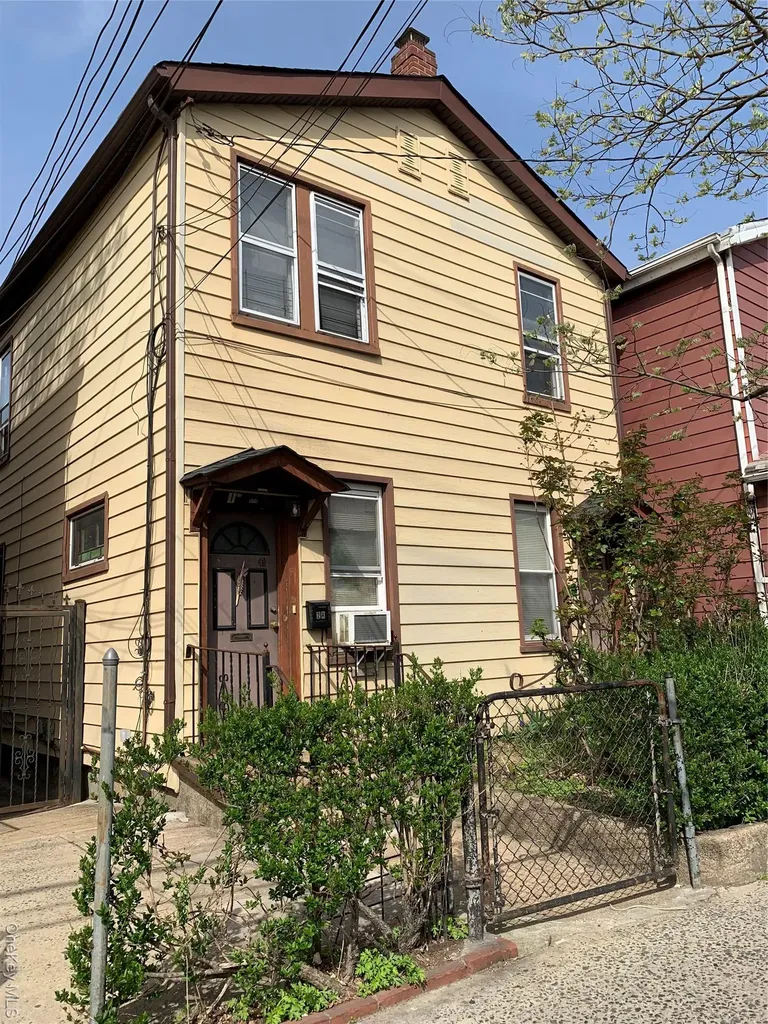 43-16 Junction Boulevard Corona NY 11368
