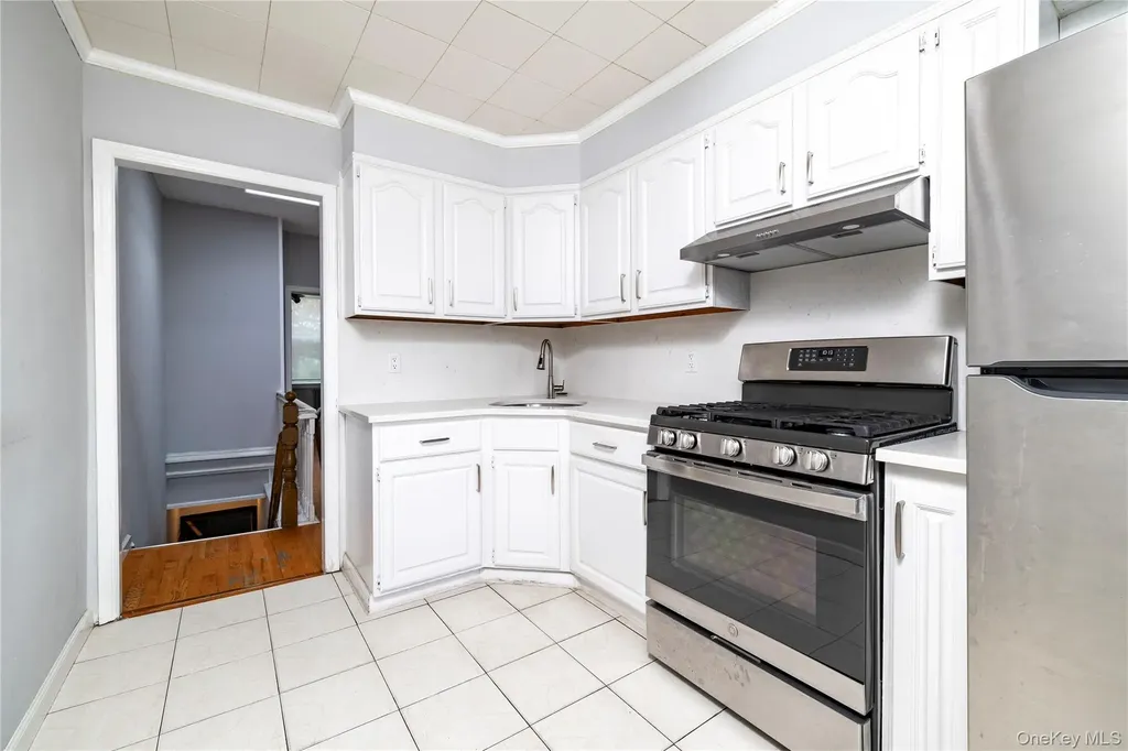 2060 64th Street Brooklyn NY 11204