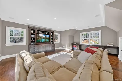 117 Chestnut Ridge Road Bedford NY 10549