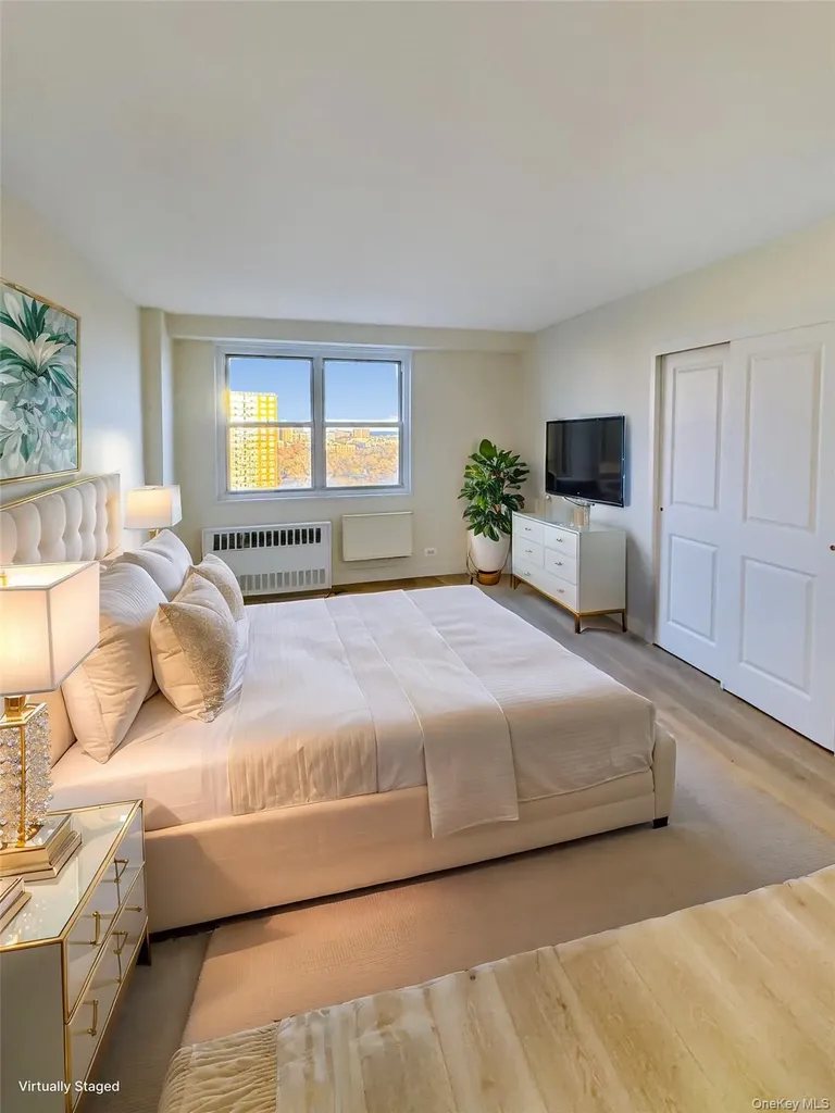 825 Morrison Avenue Bronx NY 10473