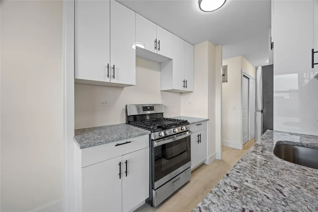 825 Morrison Avenue Bronx NY 10473