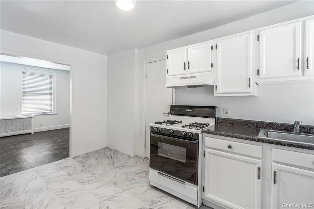 5739 57th Road Maspeth NY 11378