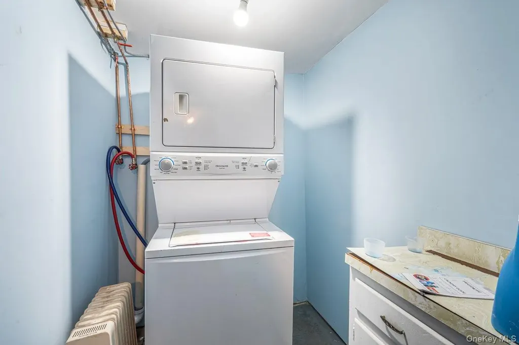 5739 57th Road Maspeth NY 11378