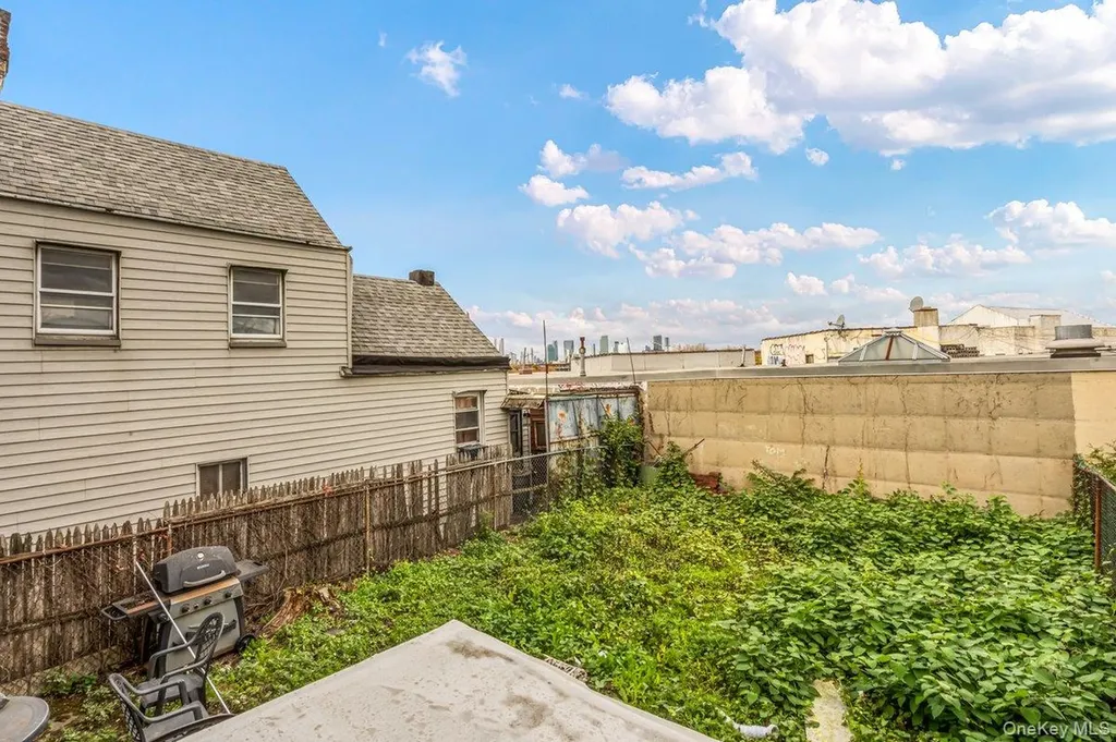 5739 57th Road Maspeth NY 11378