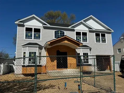 24 Patricia Lane Syosset NY 11791