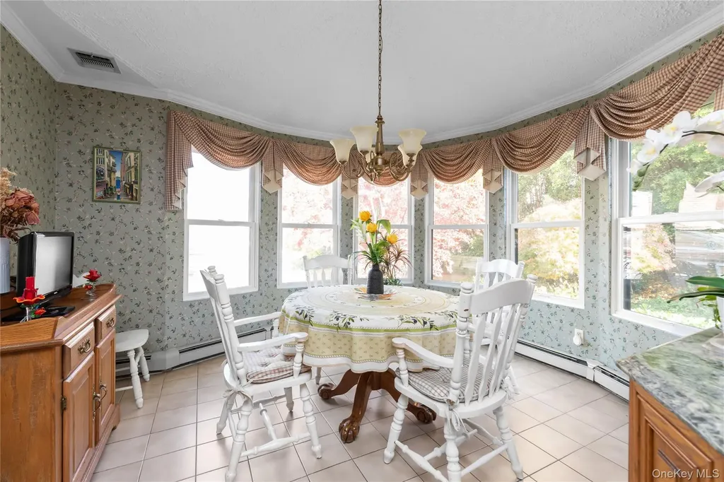 2T Coolidge Avenue Glen Head NY 11545