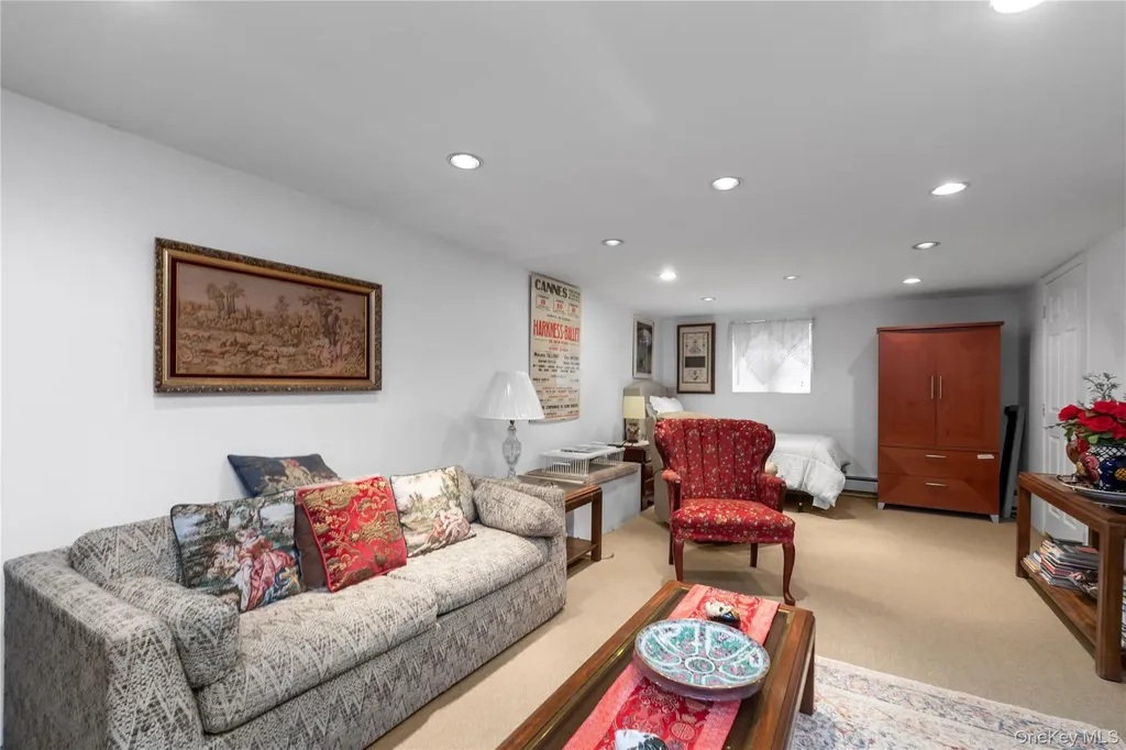 2T Coolidge Avenue Glen Head NY 11545