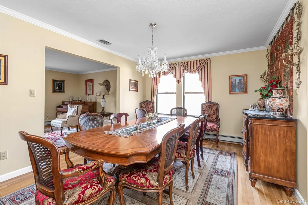 2T Coolidge Avenue Glen Head NY 11545