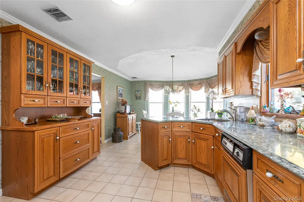 2T Coolidge Avenue Glen Head NY 11545