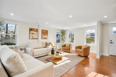 103 Old White Plains Road Tarrytown NY 10591