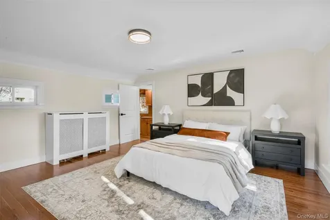 103 Old White Plains Road Tarrytown NY 10591