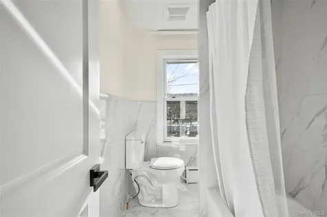 103 Old White Plains Road Tarrytown NY 10591