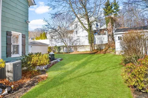 103 Old White Plains Road Tarrytown NY 10591